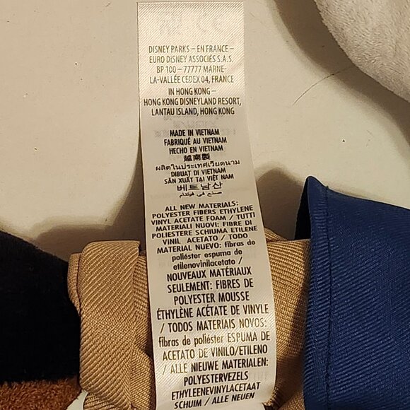 Disney Cruise Line Treasure Inaugural Sailings 15" Adventurer Minnie Mouse Plush - Picture 6 of 11